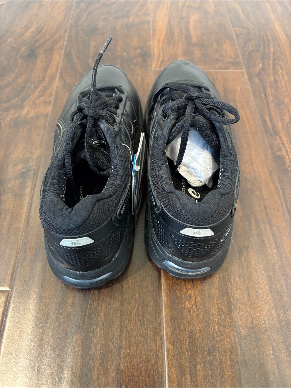 Asics Tennis Shoes - Picture 3 of 6